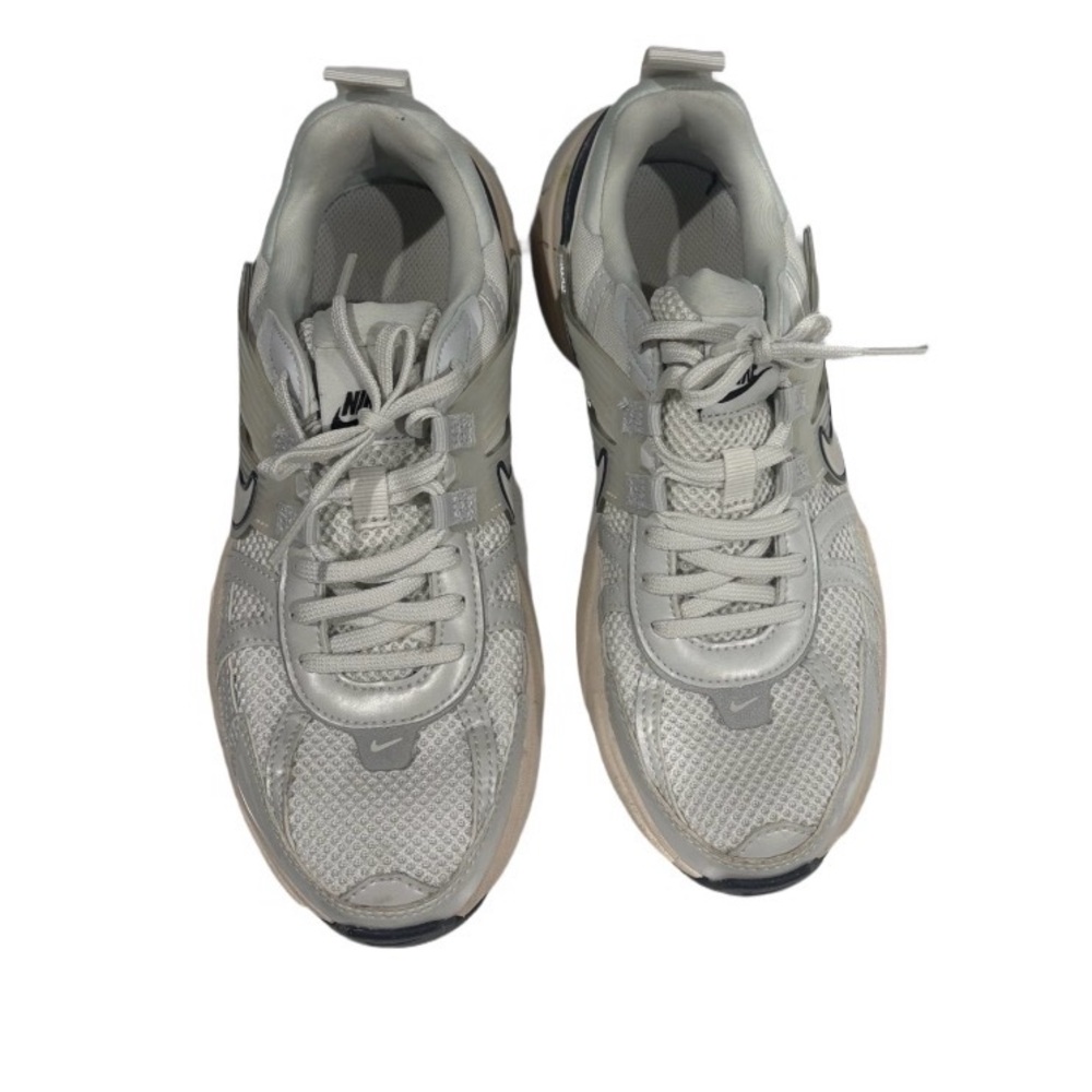 Nike V2K Rum Women’s Sneakers Size 8